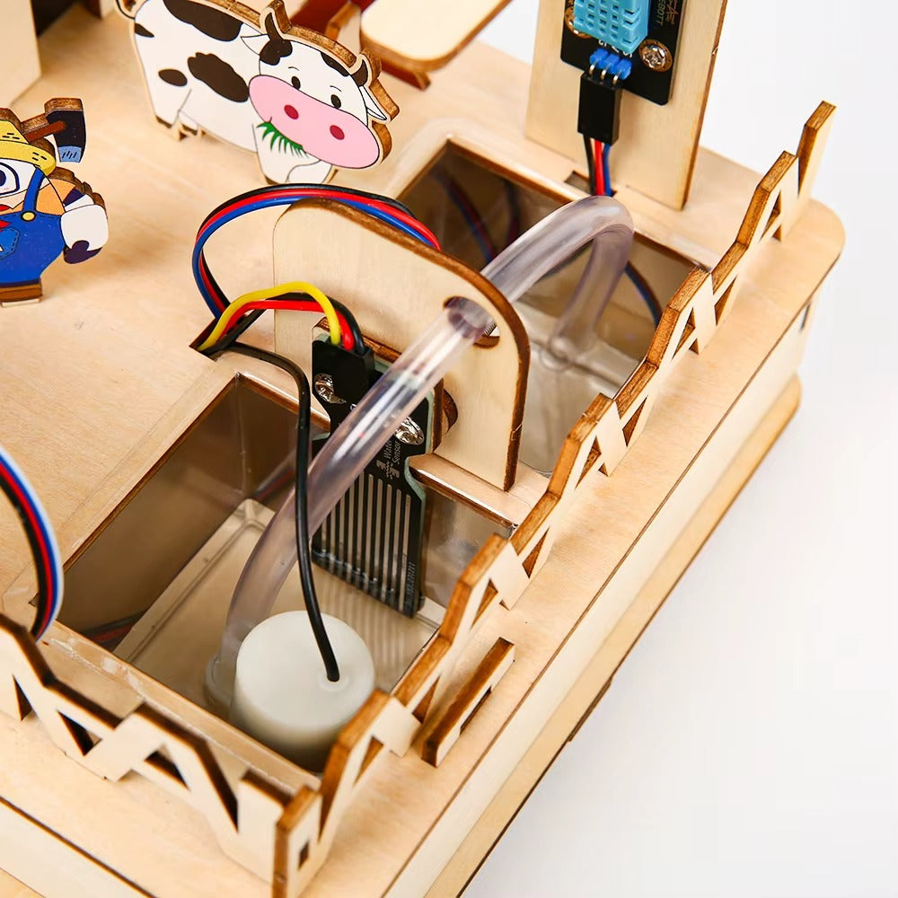 Ferme Connectée : Maison en bois avec ESP32 & Wi-Fi – Système Easy-Plug